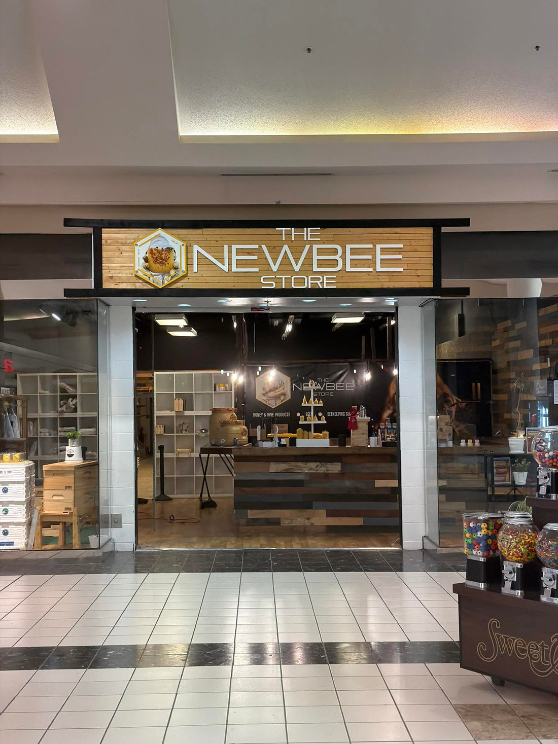 FOR IMMEDIATE RELEASE: THE NEWBEES TO CELEBRATE GRAND OPENING OF THE NEWBEE STORE AT MORGANTOWN MALL